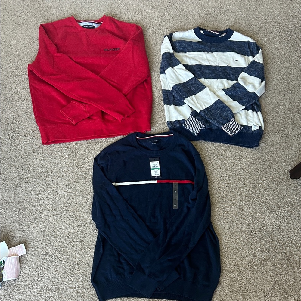 Tommy Hilfiger sweater bundle. Mint condition